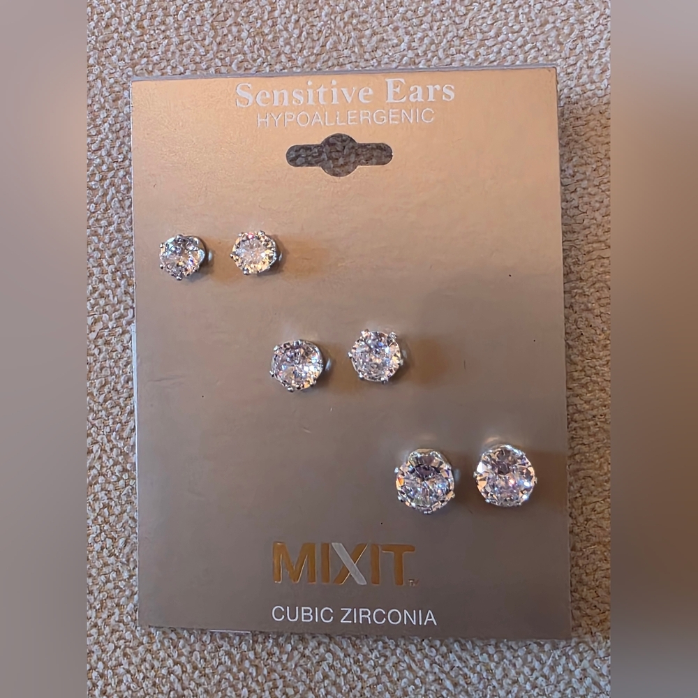 Sensitive Ears Hypoallergenic Cubic Zirconia Stud Earrings Set